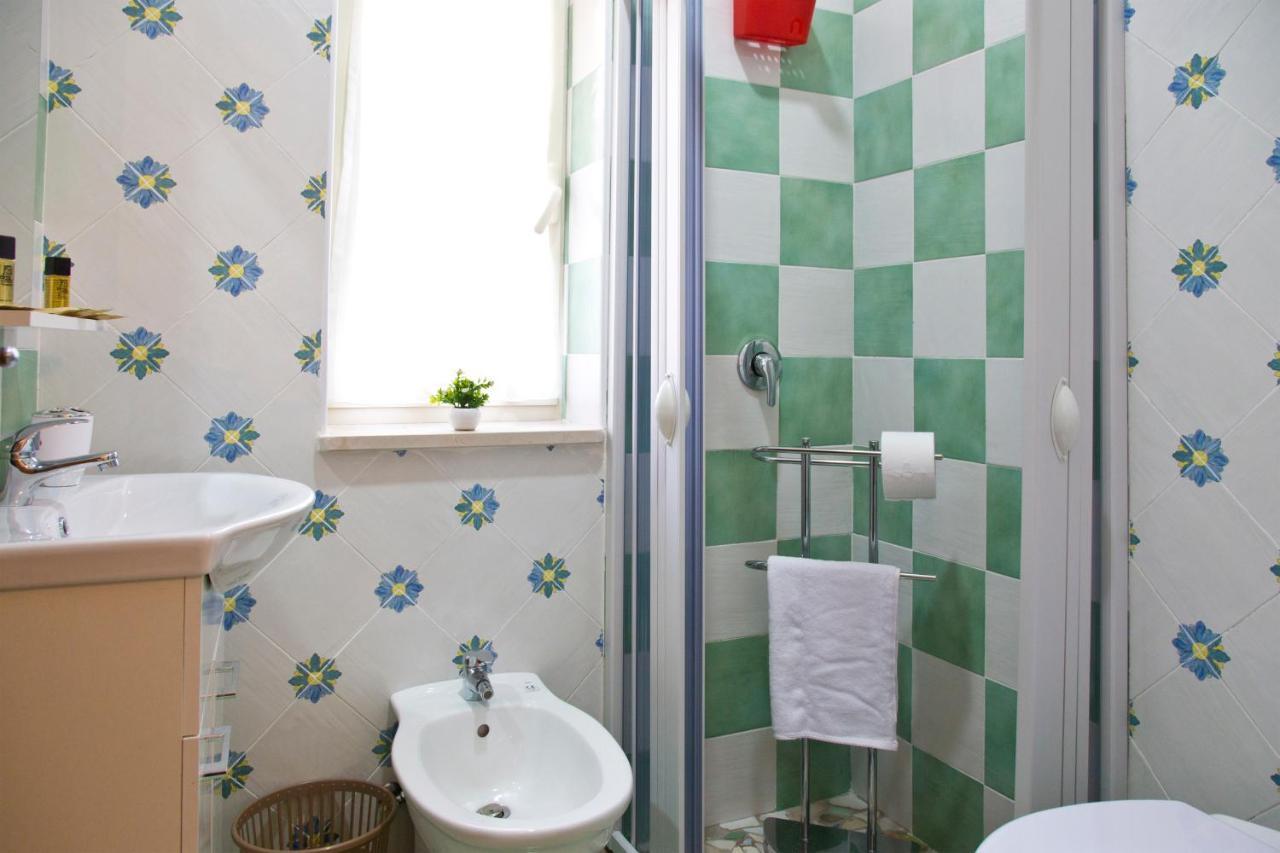 B&B Serena Кастеламаре ди Стабия Екстериор снимка