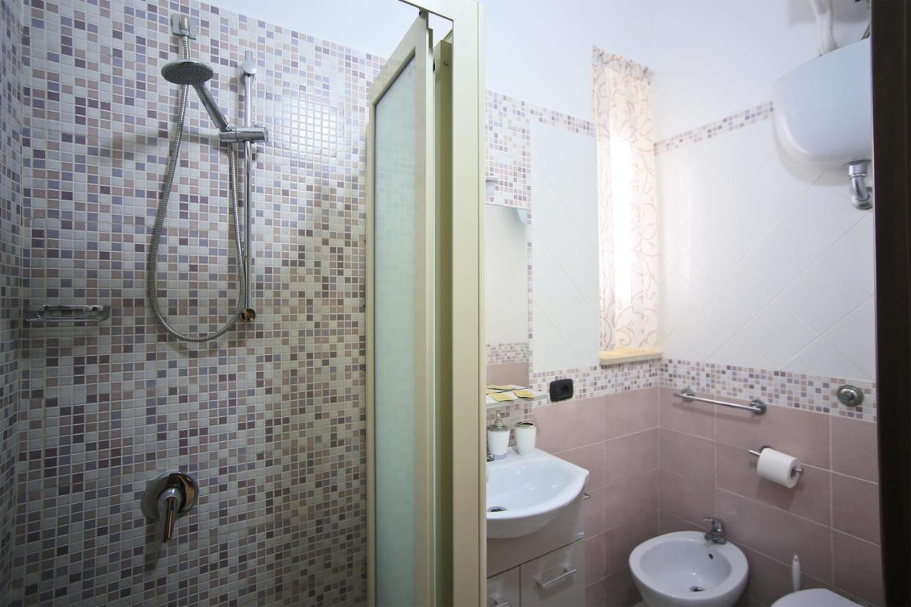 B&B Serena Кастеламаре ди Стабия Екстериор снимка