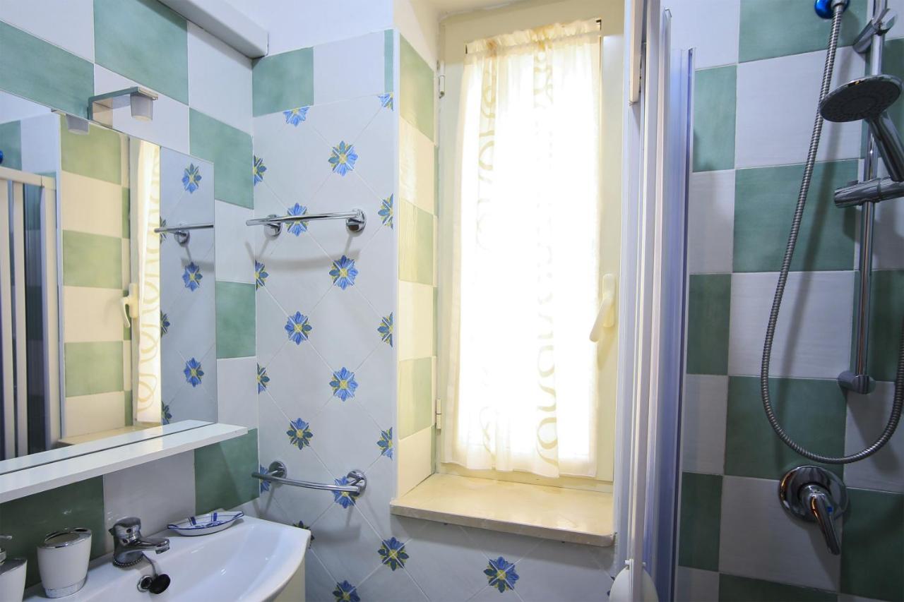 B&B Serena Кастеламаре ди Стабия Екстериор снимка